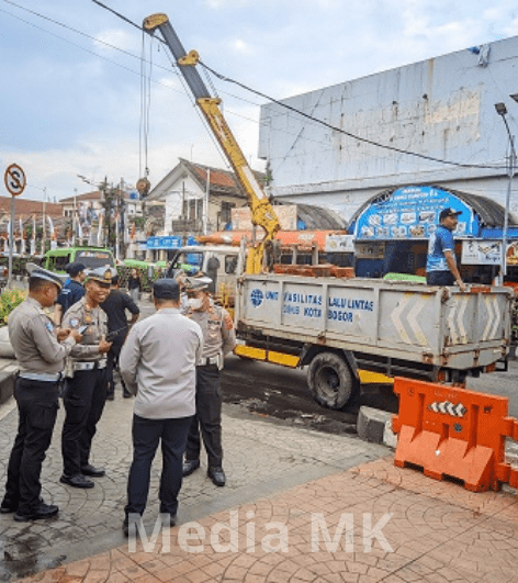 Tertibkan Lalu Lintas, Celukan Angkot di Alun-Alun Bogor Ditutup Permanen