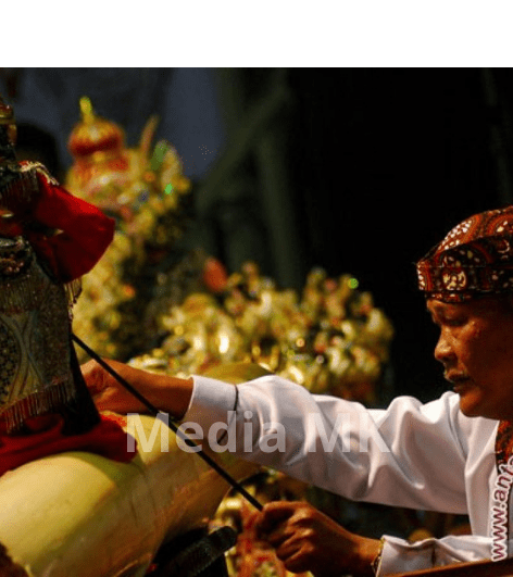 Jejak Asep Sunandar Sunarya dalam Dunia Seni dan Budaya Indonesia