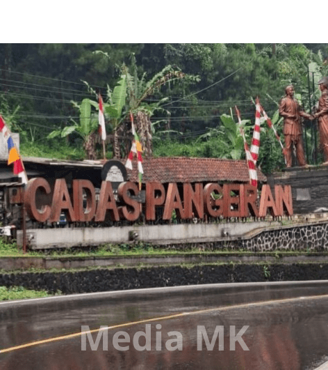 Mengulik Cadas Pangeran, Jalur Ikonik Penuh Cerita di Sumedang
