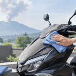 Cara Aman Membersihkan Bodi Motor dari Abu Vulkanik Tanpa Baret