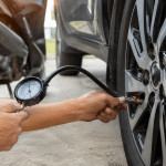 Tekanan Ban Ideal Motor dan Mobil, Jangan Asal Isi Angin
