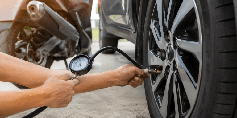 Tekanan Ban Ideal Motor dan Mobil, Jangan Asal Isi Angin